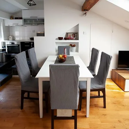 Anton Attic Apartment