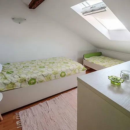 Apartment Anton Attic